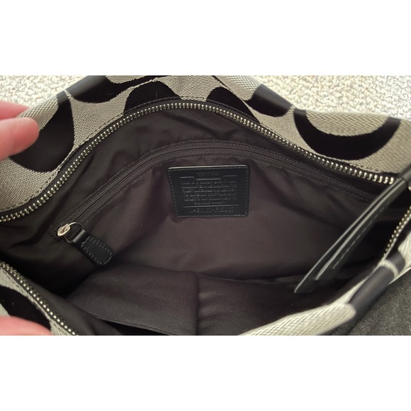 BRAND NEW never used NWOT COACH black hobo signature handbag purse - Picture 3 of 3